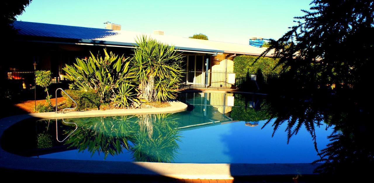Pritchard Road Country Resort Emerald Exterior foto